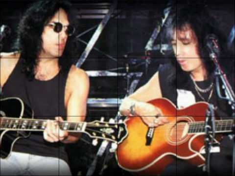 Youtube: KISS - Beth Unplugged Session [1996] Different Solo