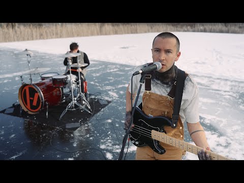 Youtube: Twenty One Pilots - Midwest Indigo (Official Video)