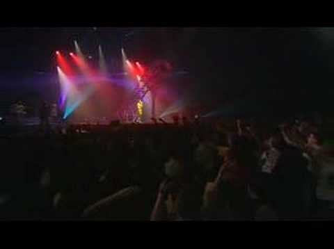 Youtube: Alizée - ParlerTout Bas (Live - En Concert 2004)