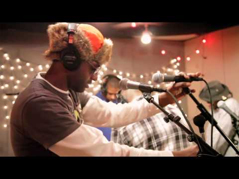 Youtube: Anti-pop Consortium - Apparently (Live on KEXP)