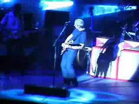 Youtube: Mark Knopfler great guitar solo
