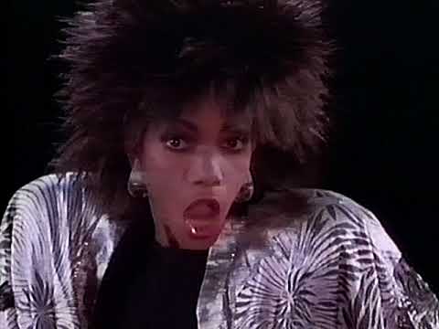 Youtube: Melba Moore & Kashif - Love The One I'm With (HQ Music Video)