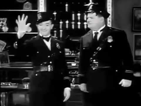 Youtube: Dick und Doof Als Polizisten [Deutsch]