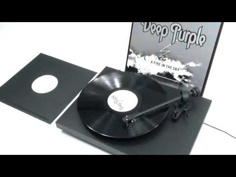 Youtube: Deep Purple - Smoke On The Water (Official Vinyl Video)