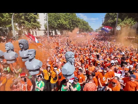 Youtube: Euro 2024 - Dutch fans' exciting pre-match march