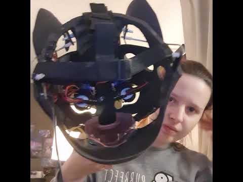 Youtube: Voiced explanation of the animatronic wolf mask