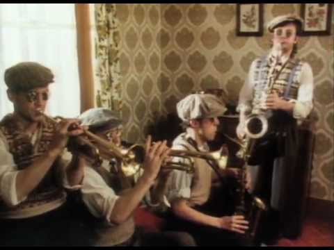 Youtube: Madness - Our House (Official HD Remastered Video)