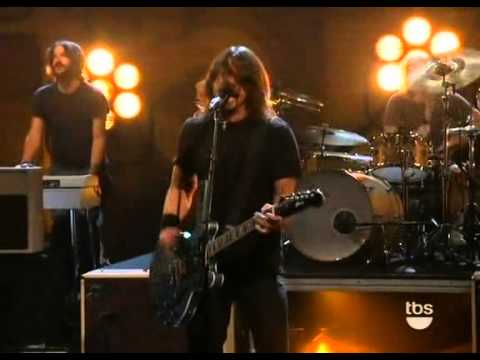 Youtube: Foo Fighters - Walk [Live]