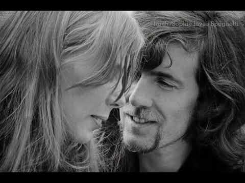 Youtube: Crosby, Stills, Nash & Young - OUR HOUSE (Joni Mitchell and Graham Nash fan video)