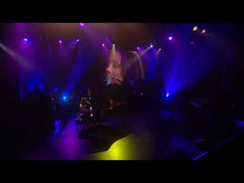 Youtube: Alicia Keys "Distance and Time" Live! on YouTube