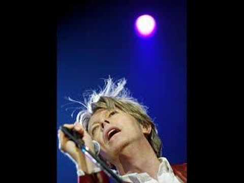 Youtube: David Bowie - V-2 Schneider