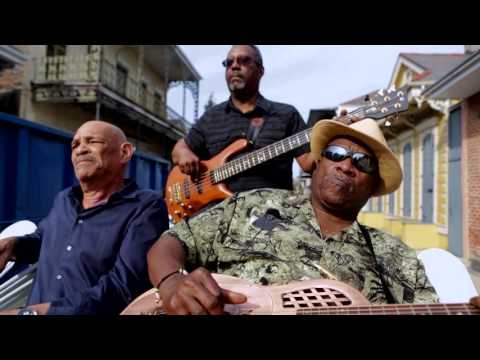 Youtube: Taj Mahal - Queen Bee - Bloody Sunday Sessions