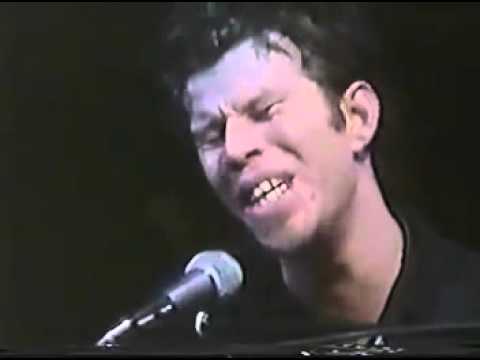 Youtube: Tom Waits Live Silent Night + Christmas Card From A Hooker In Minneapolis