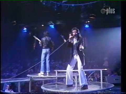 Youtube: David Essex - Rock On 1976   ( Live on Supersonic )
