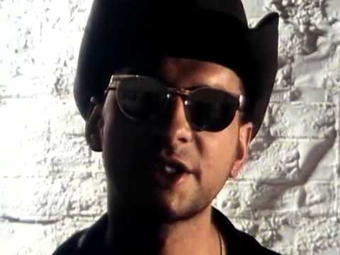 Youtube: Depeche Mode - Personal Jesus (Remastered)