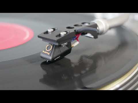 Youtube: Bill Withers - Lovely Day (1981 Vinyl LP) - Technics 1200G / Goldring G1042