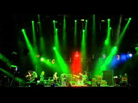 Youtube: Neil Young Down by the River live at Hard Rock Calling 2009 - UNCUT