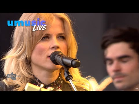 Youtube: The Common Linnets - Calm After The Storm | Live op Pinkpop (2016)