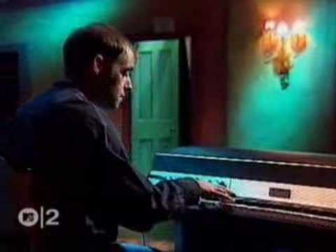 Youtube: Oasis - Live Forever (Live Acoustic '94)