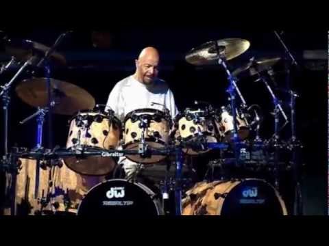 Youtube: Phil Collins - Drums, Drums & More Drumsu
