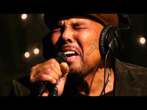 Youtube: Aaron Neville - Goodnight My Love (Pleasant Dreams) (Live on KEXP)