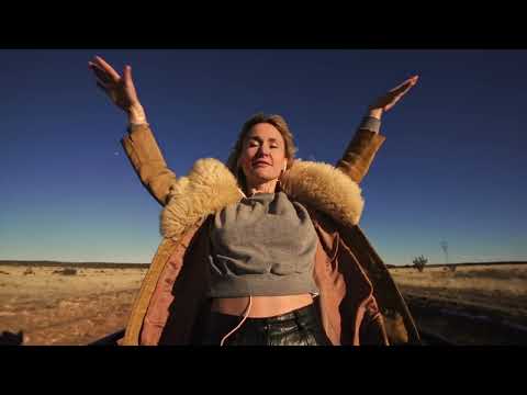 Youtube: Esther Rose - "Safe to Run (feat. Hurray For The Riff Raff)" [Official Music Video]