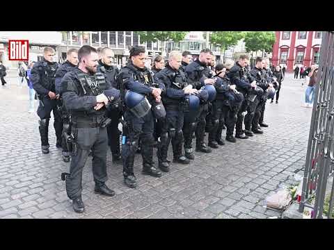 Youtube: Messer-Attacke in Mannheim: Trauer um Polizist Rouven L.