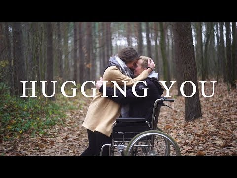 Youtube: Tom Rosenthal feat. Billie Marten - Hugging You [Official Video]