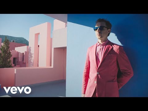 Youtube: Martin Solveig - Do It Right (Official Video) ft. Tkay Maidza