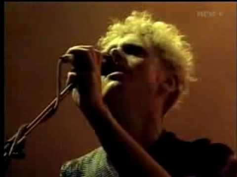Youtube: Depeche Mode - Never let me down again - live @ cologne 3/8