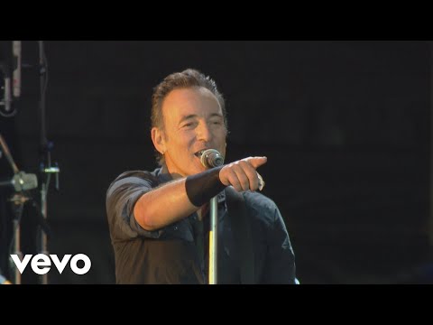 Youtube: Bruce Springsteen - Dancing In the Dark (from Born In The U.S.A. Live: London 2013)