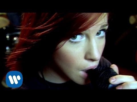 Youtube: Paramore: Pressure [OFFICIAL VIDEO]