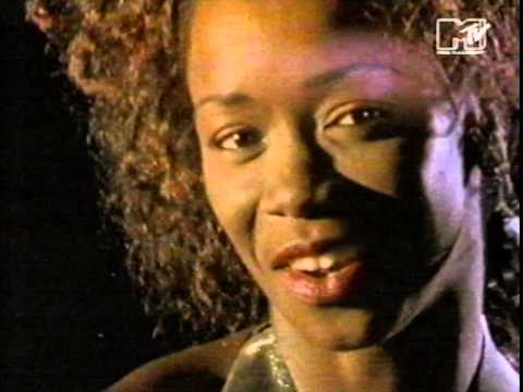 Youtube: Carl Cox - I Want You (Forever) (Orginal Video 1991)