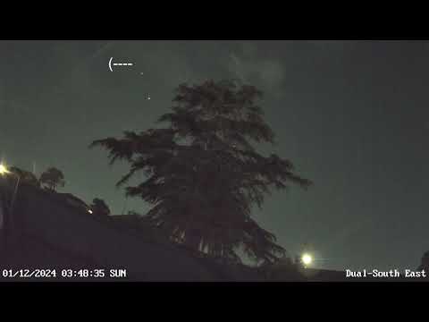 Youtube: Odd streak in the sky at 3:48am 1/12/24 Melb Au.