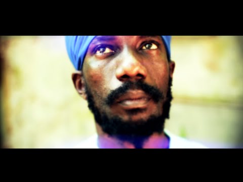 Youtube: Sizzla - "I'm Living" [Official Video 2015]