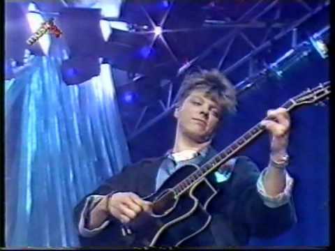 Youtube: Mandy Winter - Julian, Tele 5, 1987