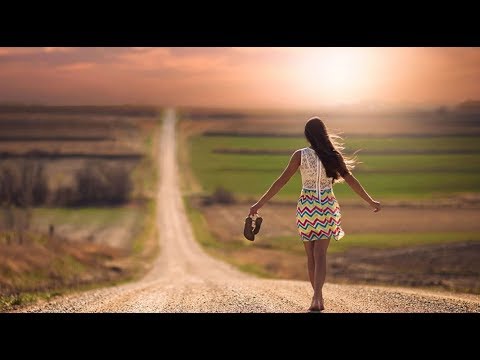 Youtube: Mark Knopfler - The Long Road