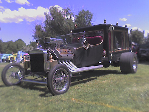 Hotrod Leichenwagen.